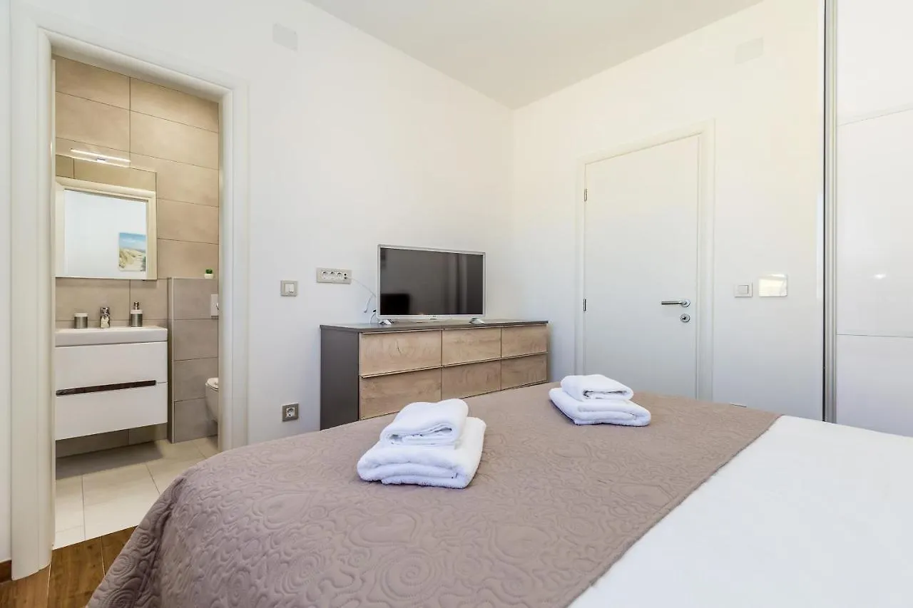 Holiday home Villa Insula Aurea No.1 Linardici Croatia
