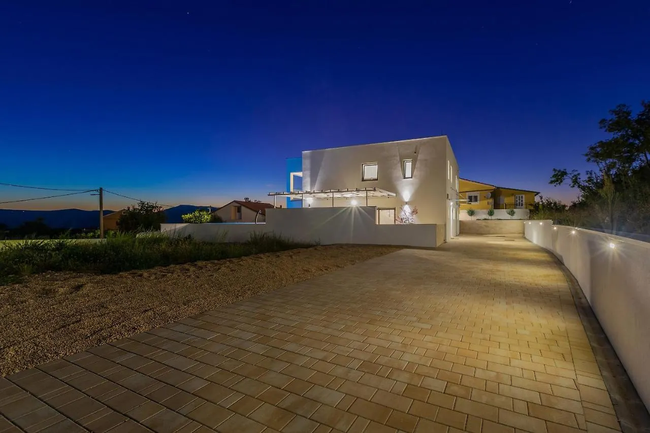 Tatil Evi Villa Insula Aurea No.1 Linardići